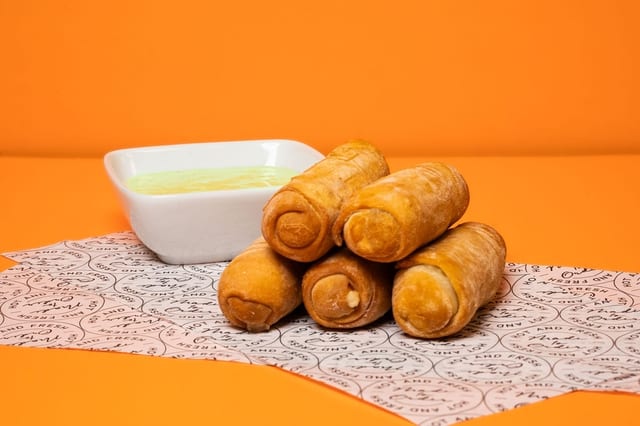 TEQUEÑOS 5 Unit..