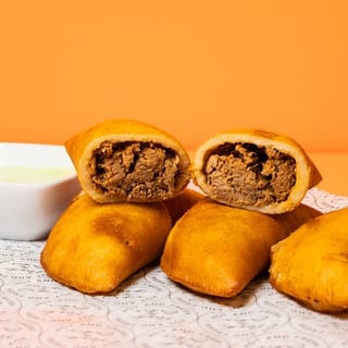 EMPANADA SHREDDED BEEF/MECHADA