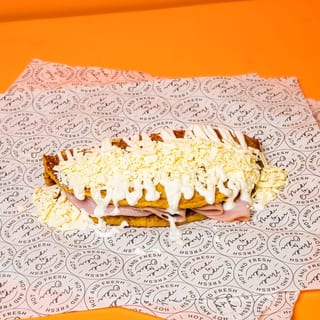 CACHAPA/MANO CHEESE & HAM