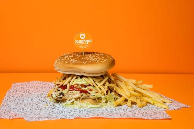 BURGER/CHICKEN.