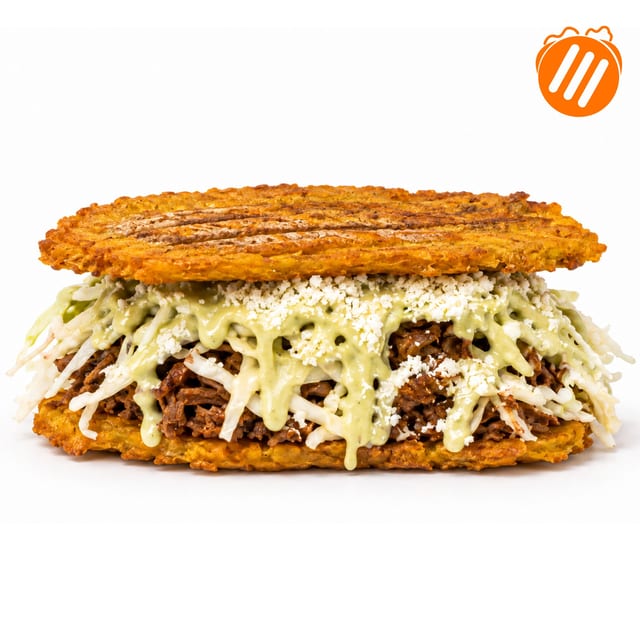 Patacon Shredded Beef/Carne Esmechada.